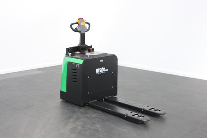 giraffe GET30P Stand-on Pallet truck–  3,000kg Capacity | Lithium-Ion Electric