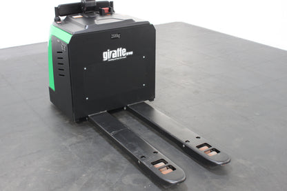 giraffe GET25P Stand-on Pallet truck–  2,500kg Capacity | Lithium-Ion Electric