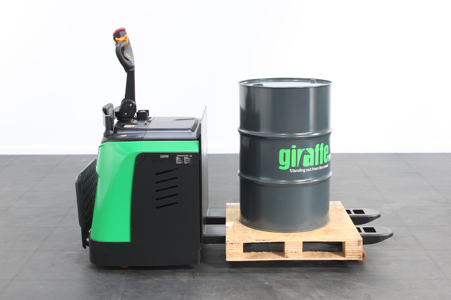 giraffe GET30P Stand-on Pallet truck–  3,000kg Capacity | Lithium-Ion Electric