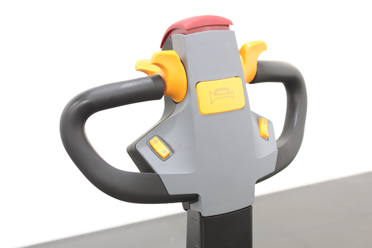 giraffe GET25P Stand-on Pallet truck–  2,500kg Capacity | Lithium-Ion Electric