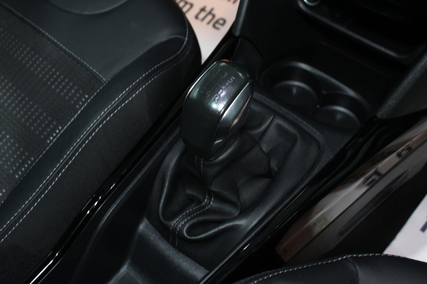 Peugeot 2008 1.2 PureTech Allure Premium 5dr