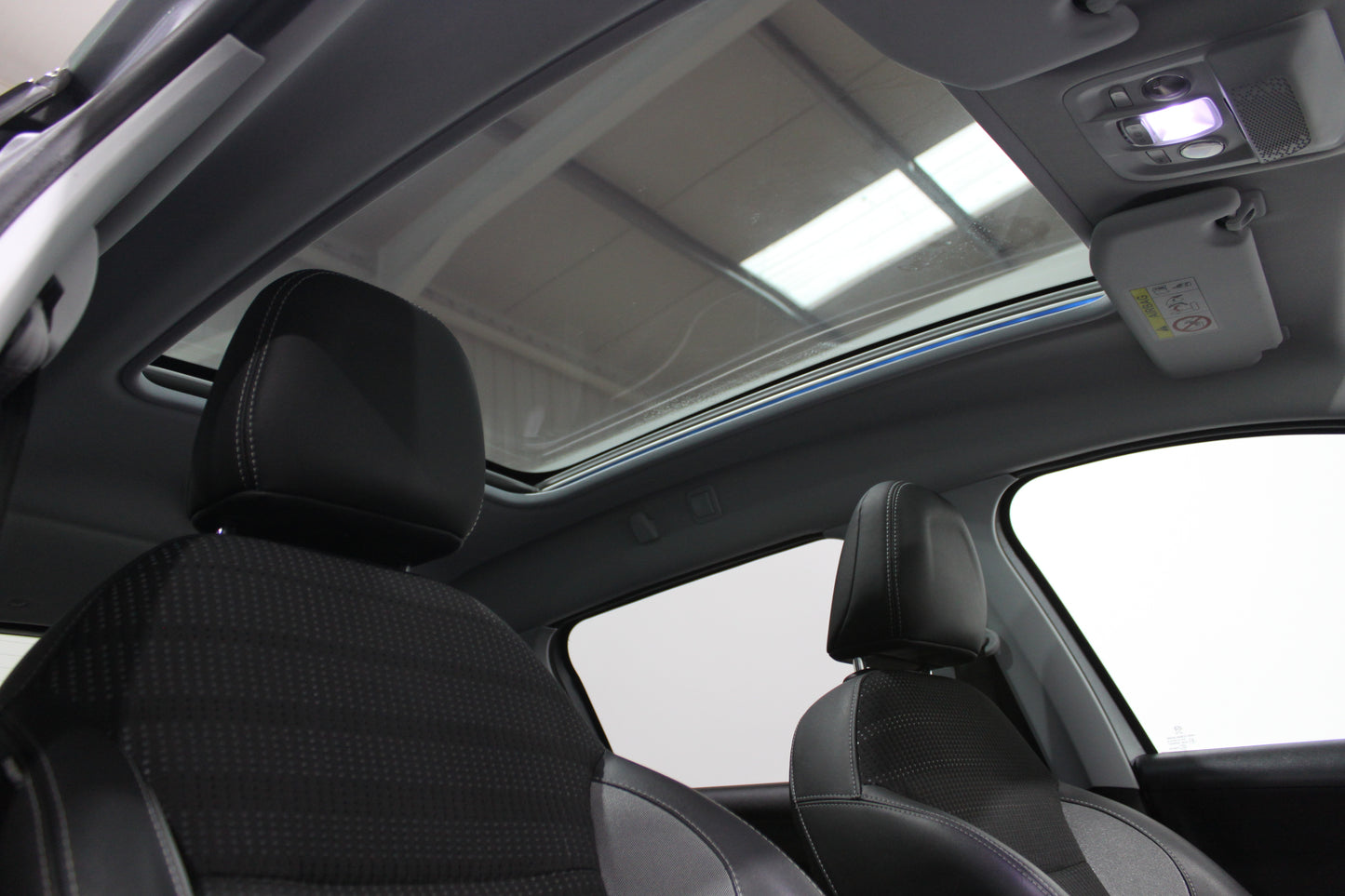 Peugeot 2008 1.2 PureTech Allure Premium 5dr