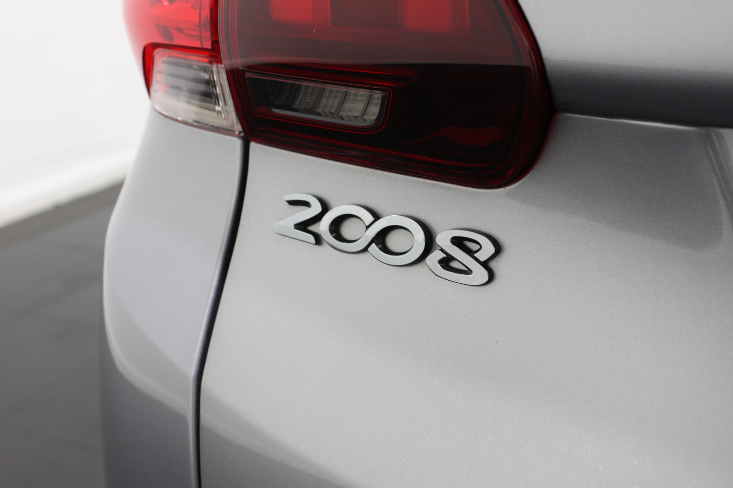 Peugeot 2008 1.2 PureTech Allure Premium 5dr