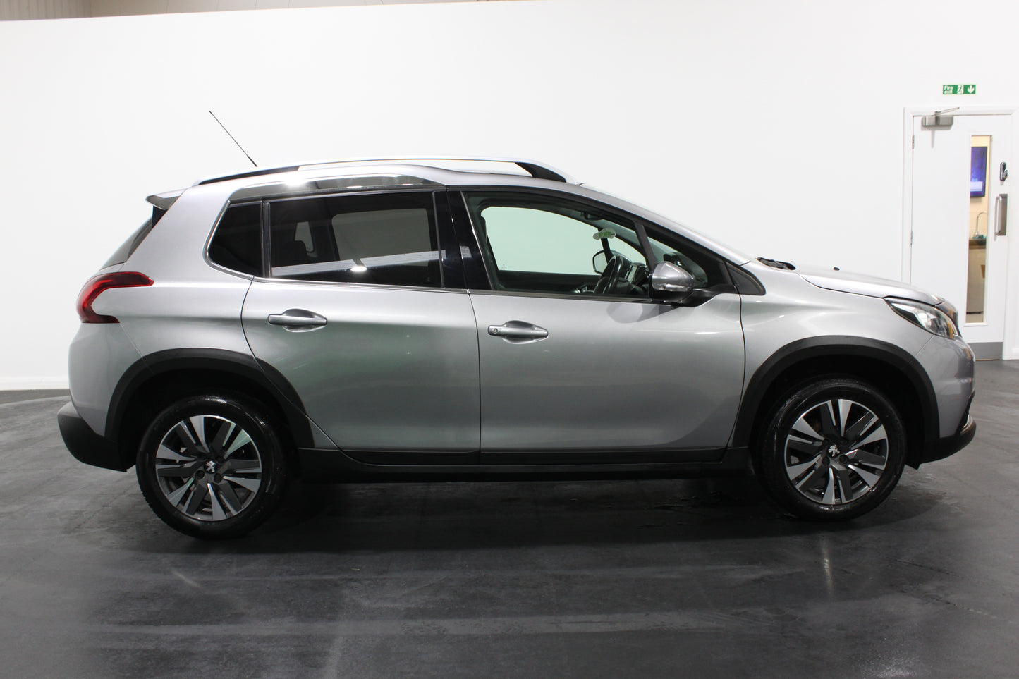 Peugeot 2008 1.2 PureTech Allure Premium 5dr