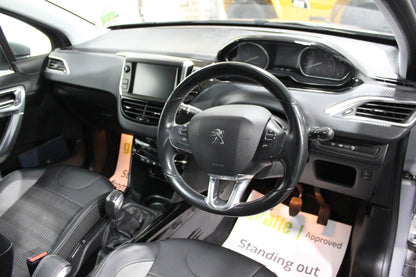 Peugeot 2008 1.2 PureTech Allure Premium 5dr