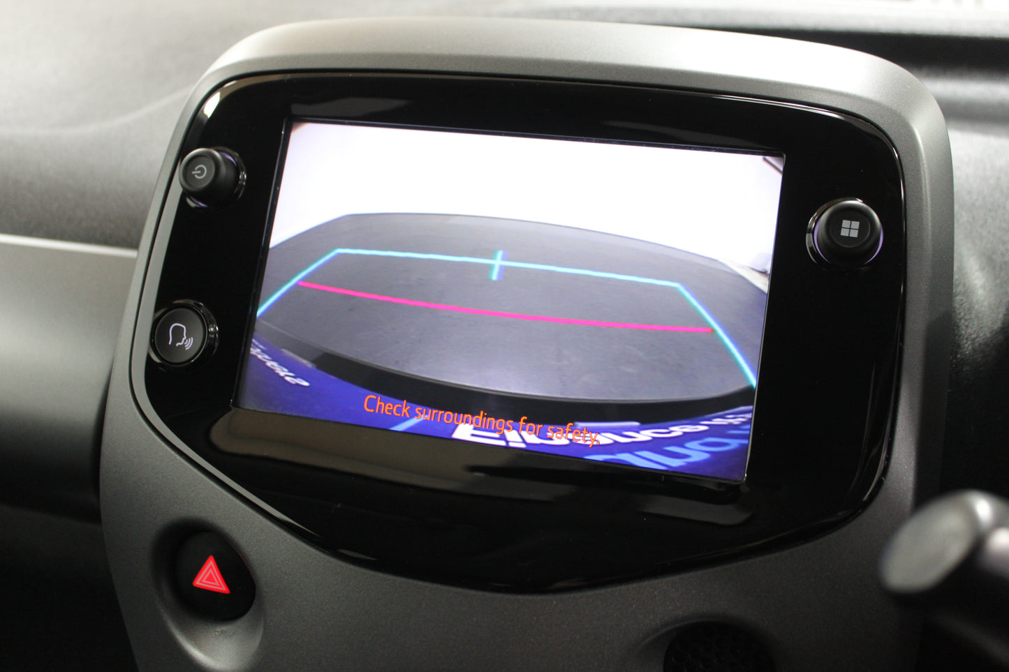 Toyota Aygo 1.0 VVT-i X-Trend 5dr x-shift