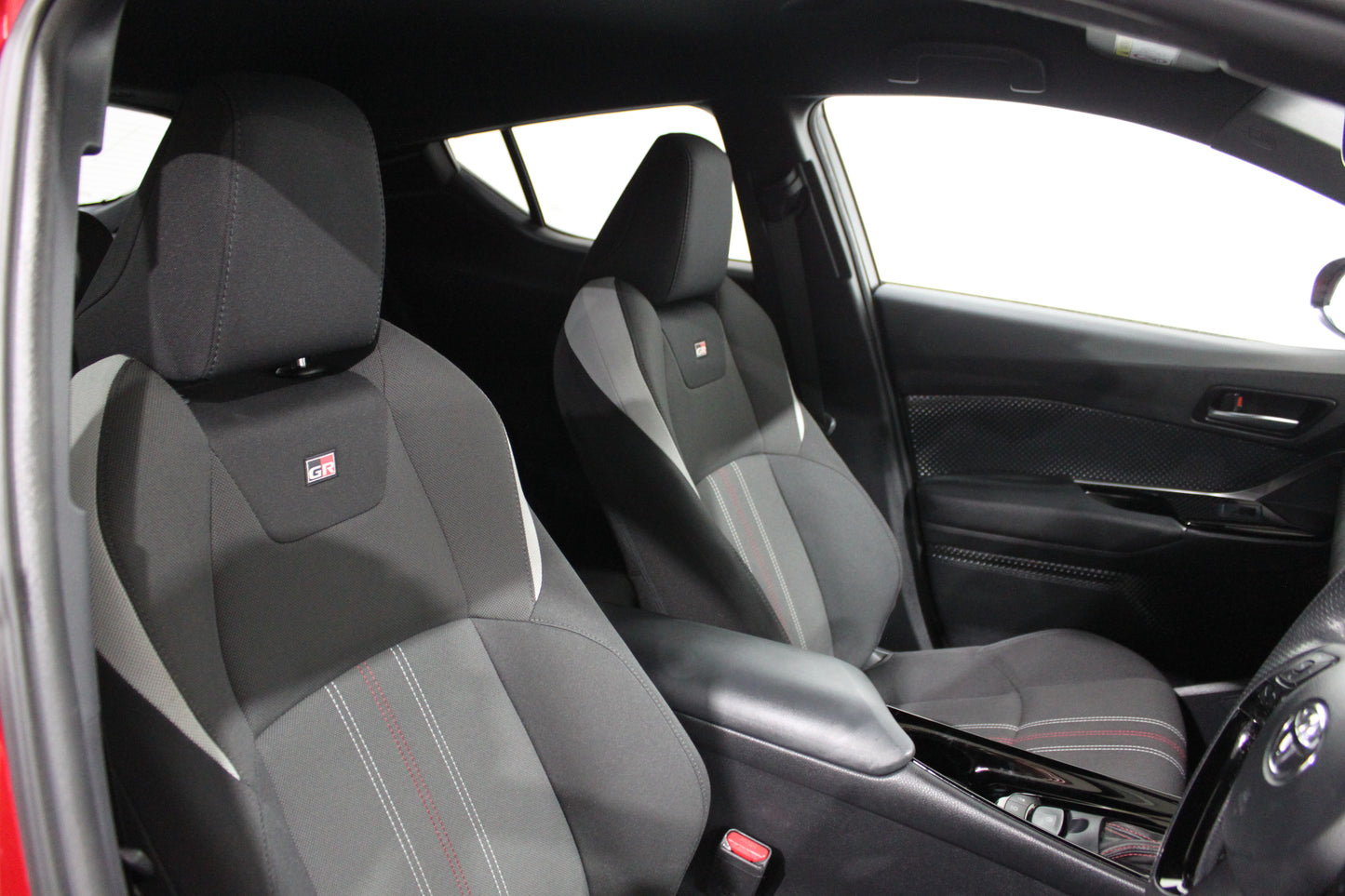 Toyota C-HR 1.8 Hybrid GR Sport 5dr CVT