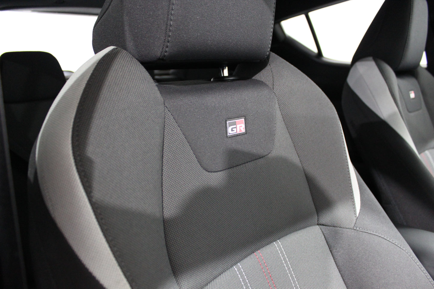 Toyota C-HR 1.8 Hybrid GR Sport 5dr CVT