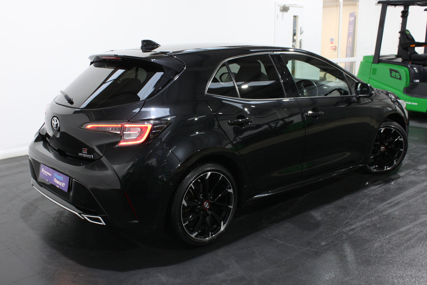 Toyota Corolla 2.0 VVT-i Hybrid GR Sport 5dr CVT