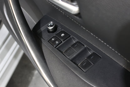 Toyota Corolla 1.8 VVT-i Hybrid Icon 5dr CVT