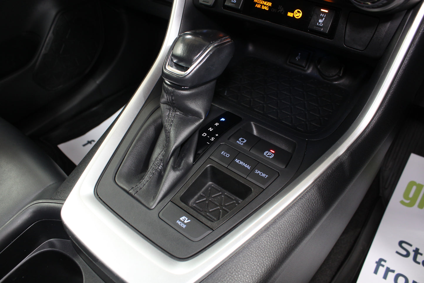 Toyota RAV4 2.5 VVT-i Hybrid Dynamic 5dr CVT 2WD