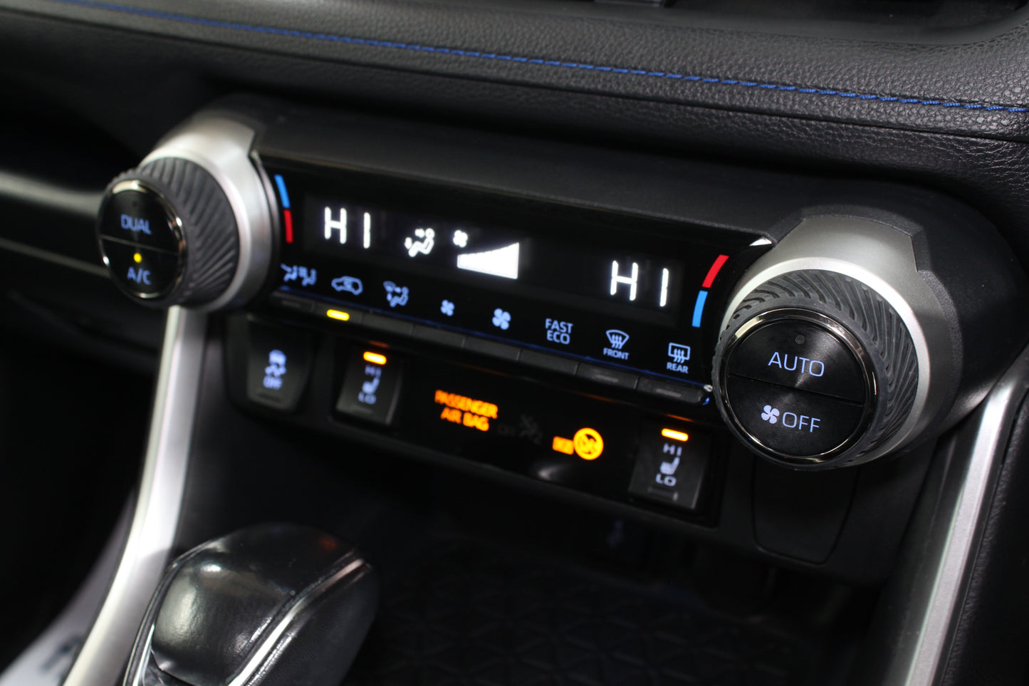 Toyota RAV4 2.5 VVT-i Hybrid Dynamic 5dr CVT 2WD