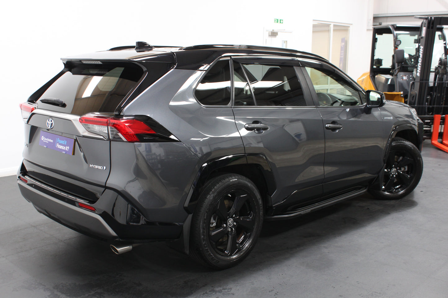 Toyota RAV4 2.5 VVT-i Hybrid Dynamic 5dr CVT 2WD