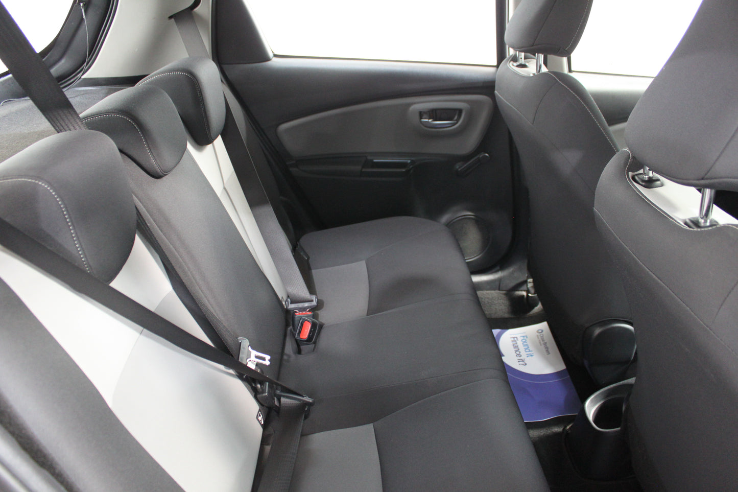 Toyota Yaris 1.5 VVT-i Icon Tech 5dr