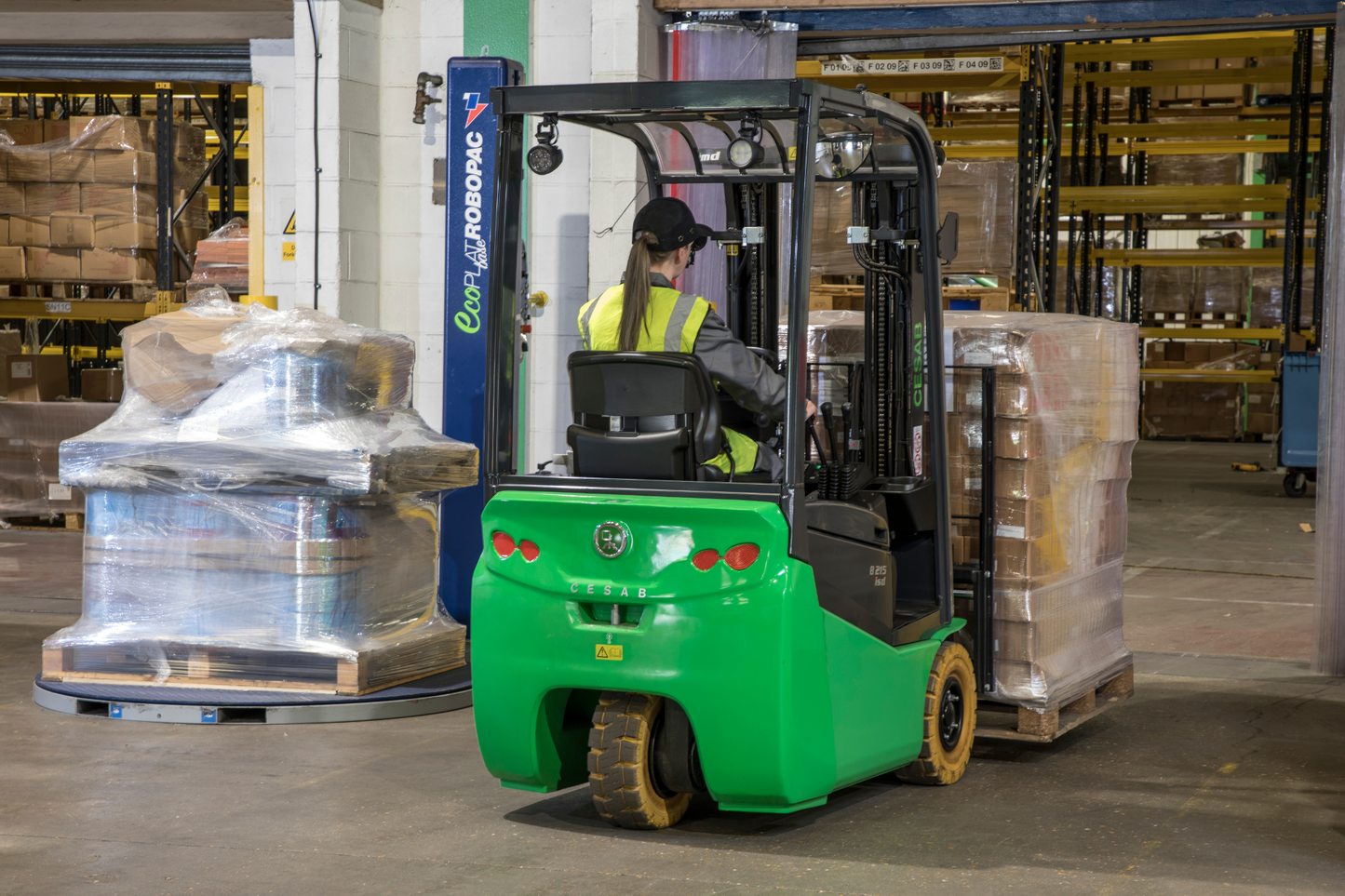 CESAB B200 Three-Wheel Electric Counterbalance Forklift – 1000kg, 1250kg, 1500kg Load Capacity | Compact Forklift for Warehouses