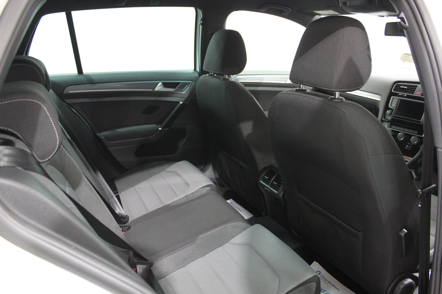 Volkswagen Golf 2.0 TDI R-Line 5dr