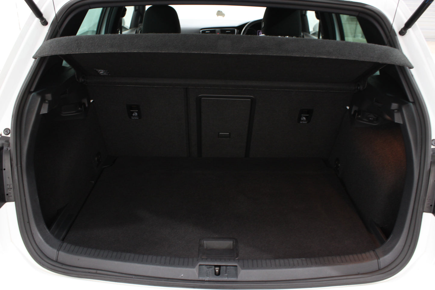 Volkswagen Golf 2.0 TDI R-Line 5dr