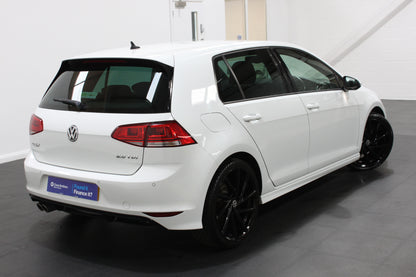 Volkswagen Golf 2.0 TDI R-Line 5dr