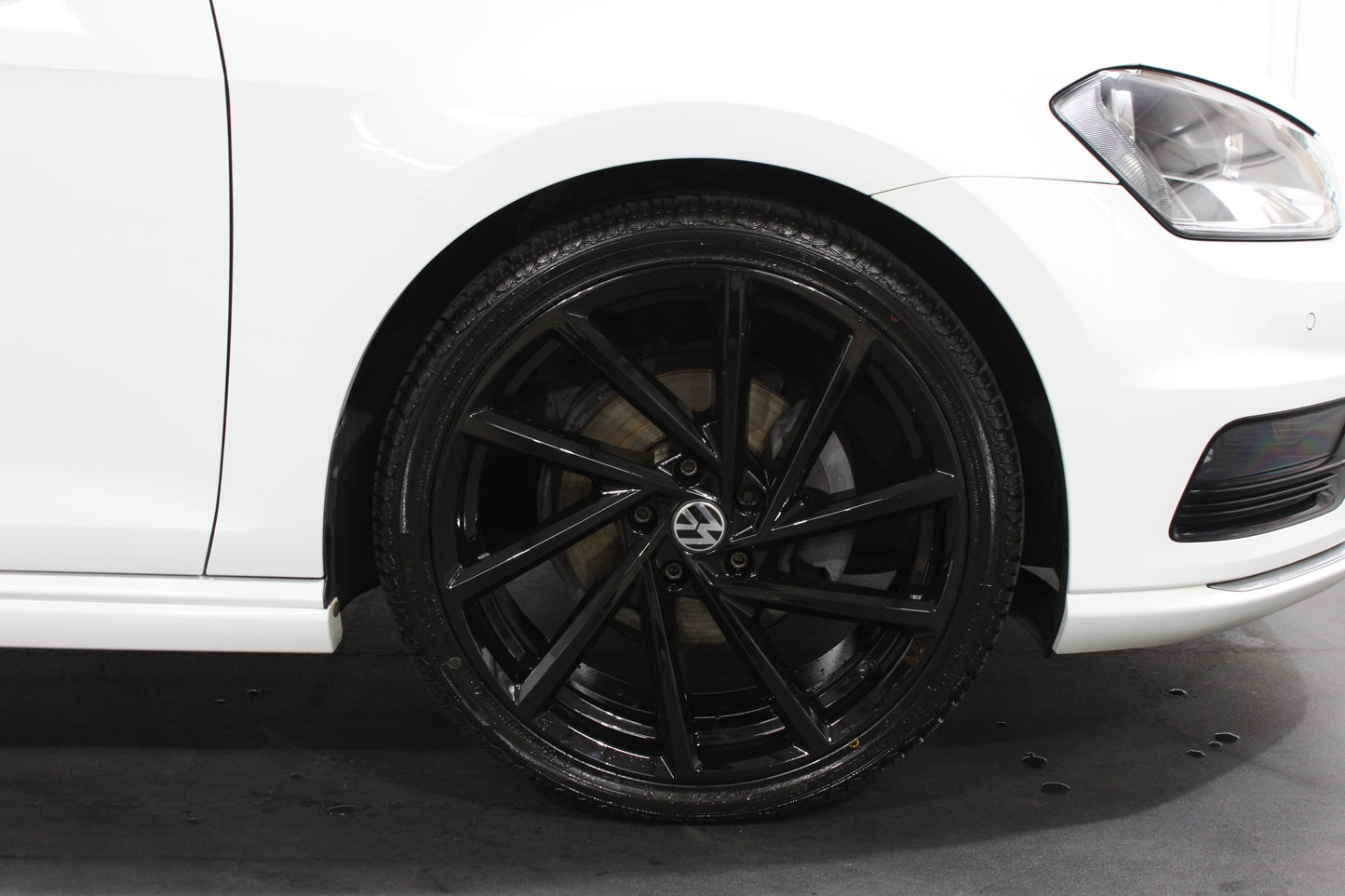 Volkswagen Golf 2.0 TDI R-Line 5dr
