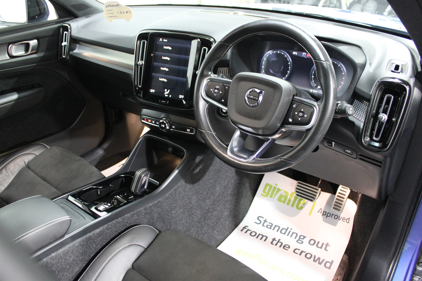 Volvo XC40 1.5 T3 [163] R DESIGN