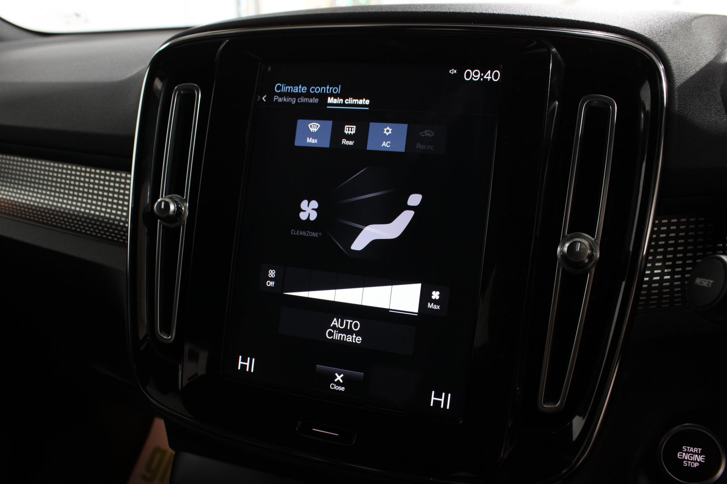 Volvo XC40 1.5 T3 [163] R DESIGN