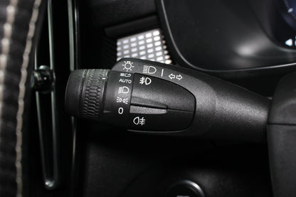 Volvo XC40 1.5 T3 [163] R DESIGN