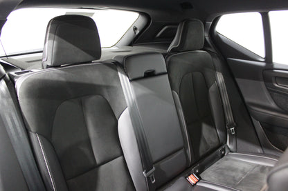 Volvo XC40 1.5 T3 [163] R DESIGN
