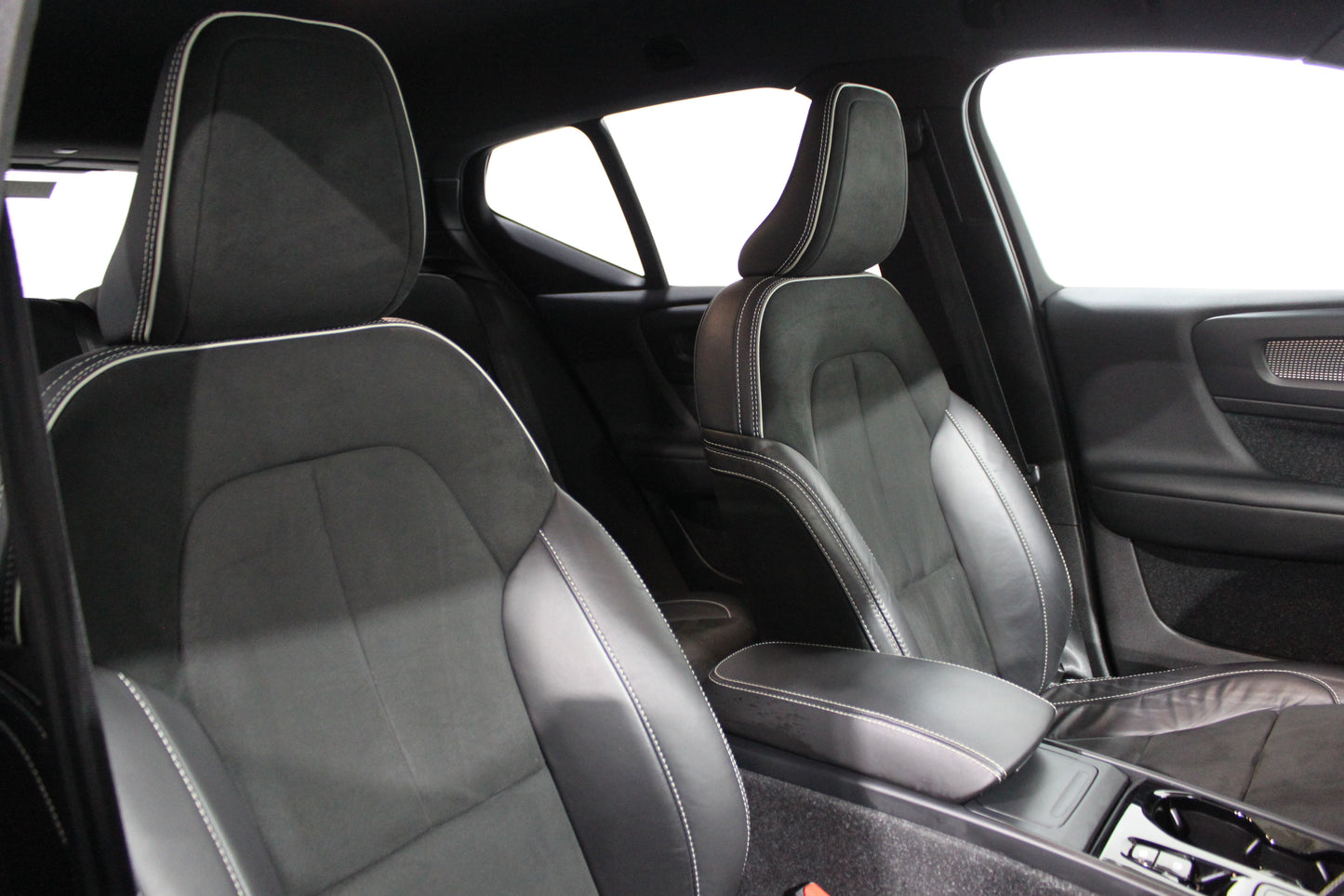 Volvo XC40 1.5 T3 [163] R DESIGN