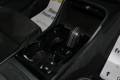 Volvo XC40 1.5 T3 [163] R DESIGN