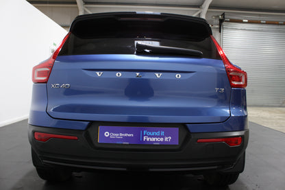Volvo XC40 1.5 T3 [163] R DESIGN