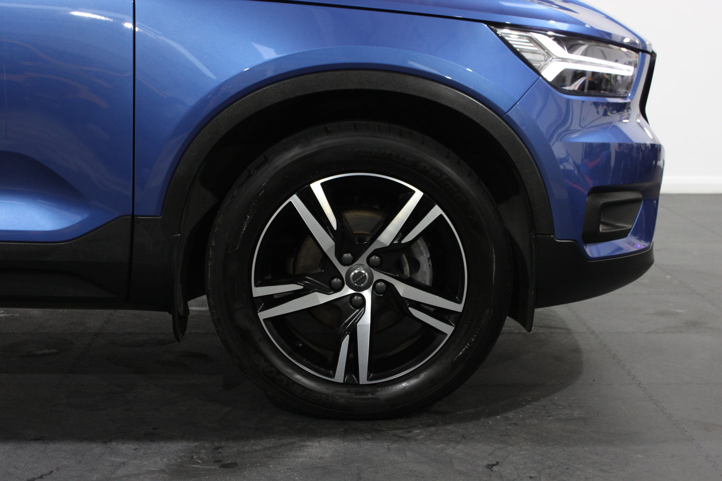 Volvo XC40 1.5 T3 [163] R DESIGN