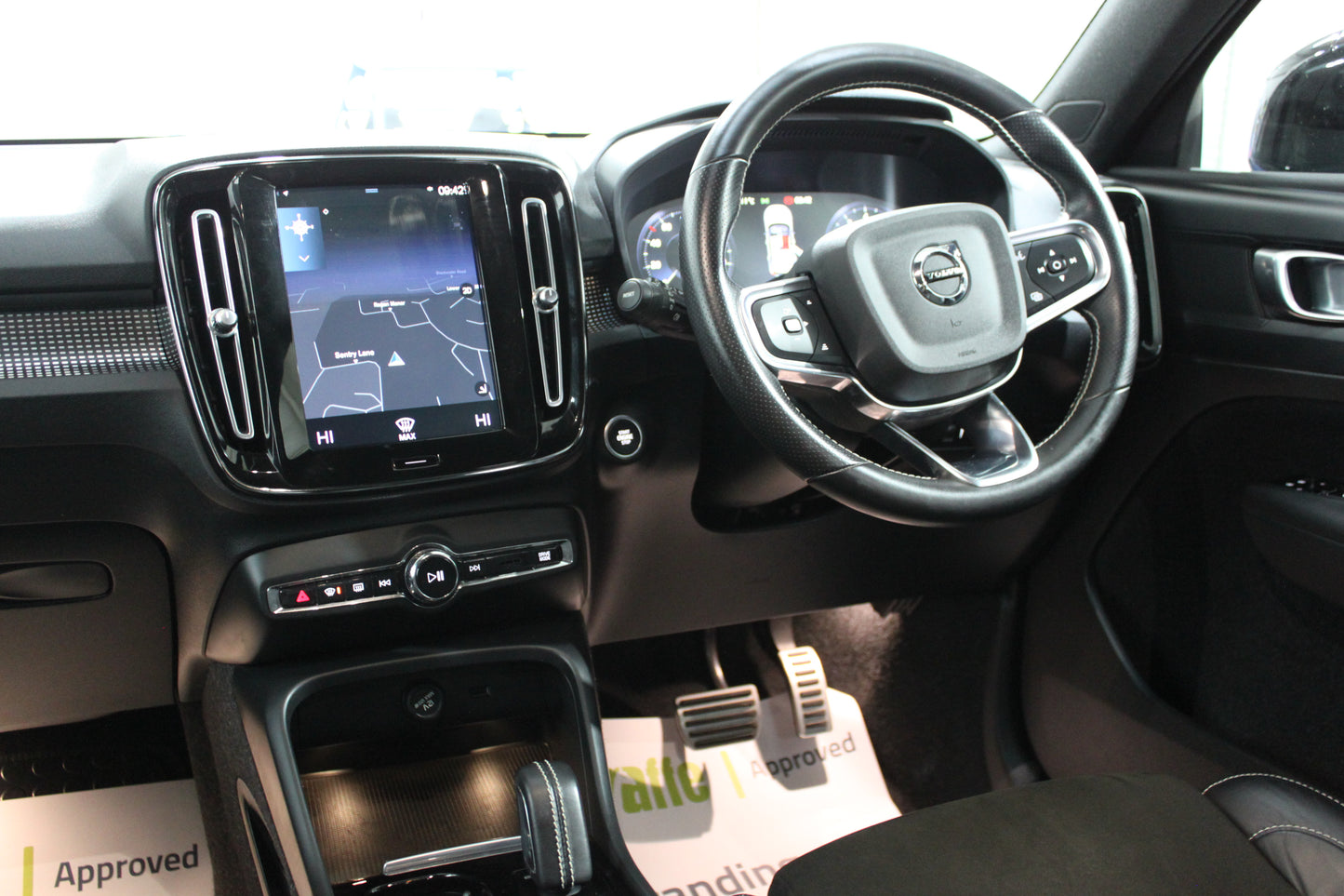 Volvo XC40 1.5 T3 [163] R DESIGN